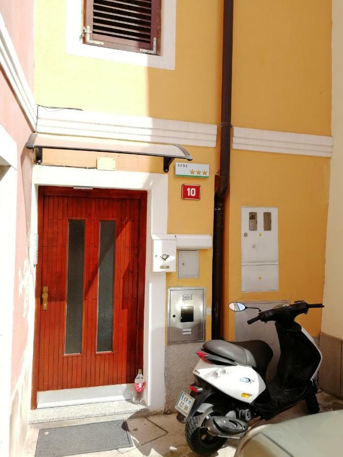 Rooms Neda Izola Bagian luar foto